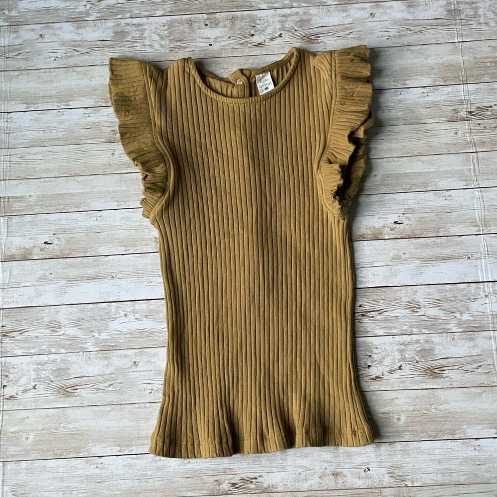 Kate Quinn Ruffled Top - Picture 1 of 4